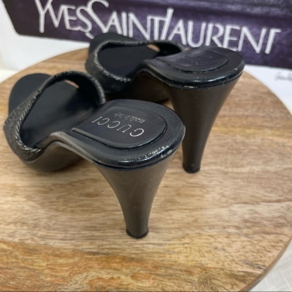 AUTHENTIC Y2K Gucci size 34 GG monogram Denim Wood Mule Heels - Picture 9 of 9